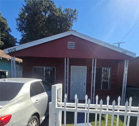 Photo of 2202 E Stockwell ST, Compton, CA 90222 (MLS # DW26216052)