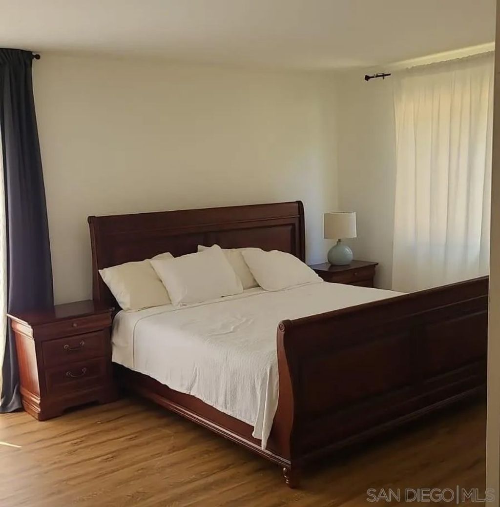 Photo of 218 Turf View Dr, Solana Beach, CA 92075 (MLS # 250042288)