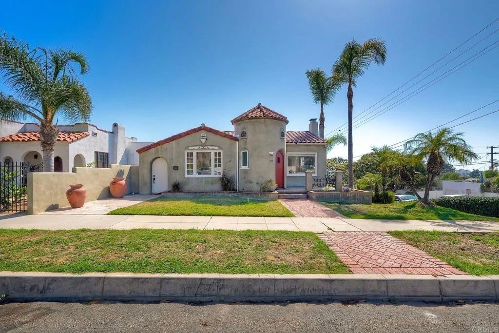 Photo of 403 S Horne St, Oceanside, CA 92054 (MLS # NDP2603608)