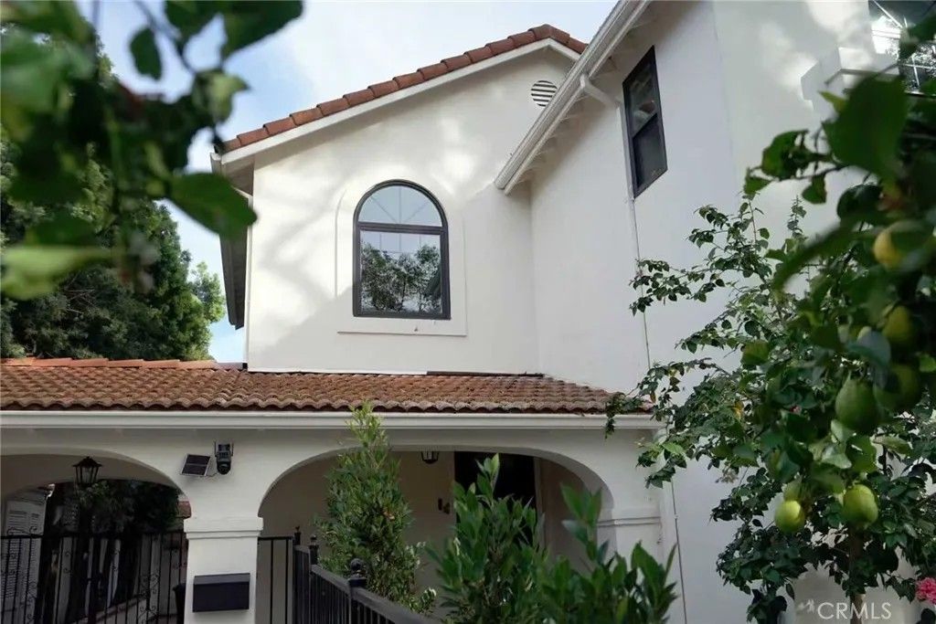 Photo of 920 N Ford St, Burbank, CA 91505 (MLS # OC26042202)