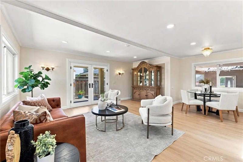1635 Blossom Hill