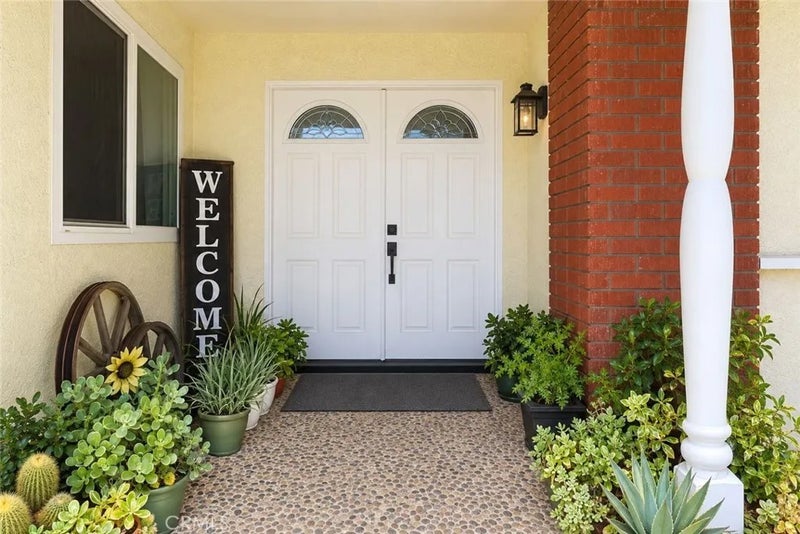 1215 Dickenson
