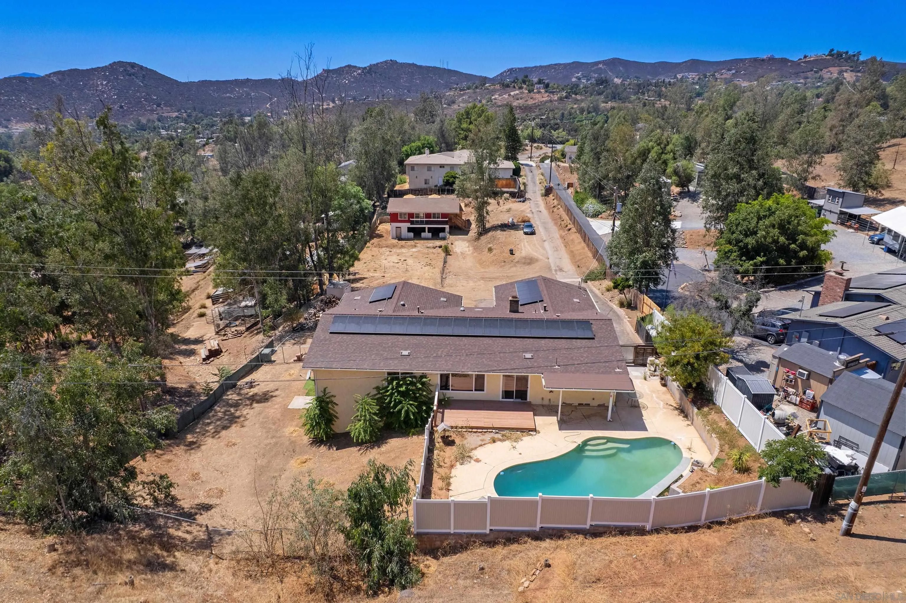 10957 VALLE VISTA ROAD