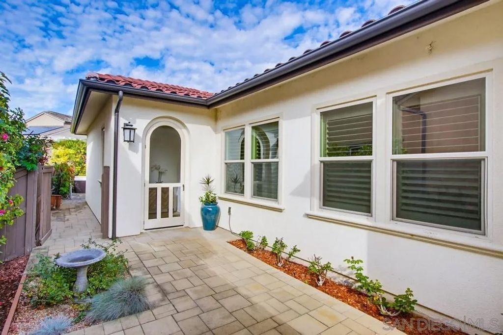 Photo of 7938 Lusardi Creek Ln, San Diego, CA 92127 (MLS # 260002091)