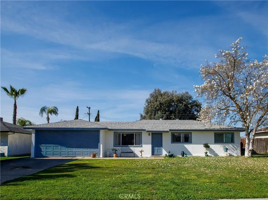 Photo of 4069 N Sunnyside Ave, Fresno, CA 93727 (MLS # FR26016281)