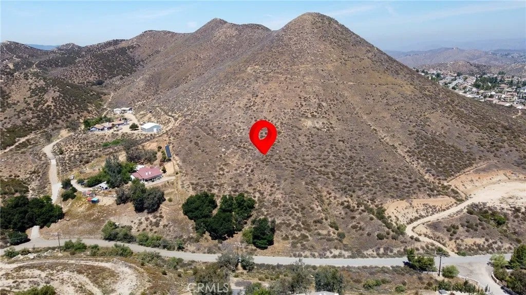 32350 Lost Road