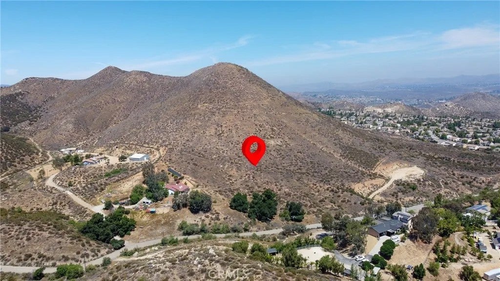 32350 Lost Road