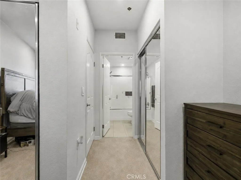 838 Pine 215