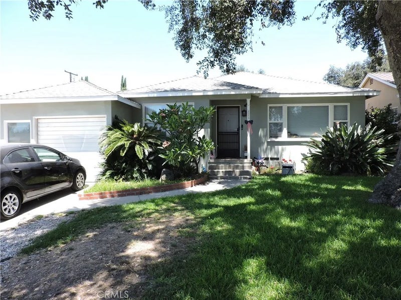 821 Oakdale