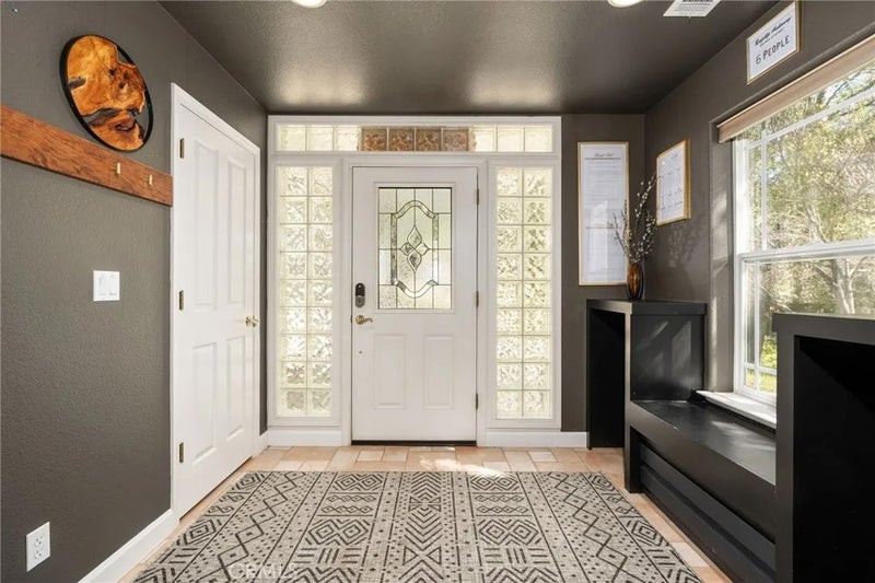 6657 Deer Park