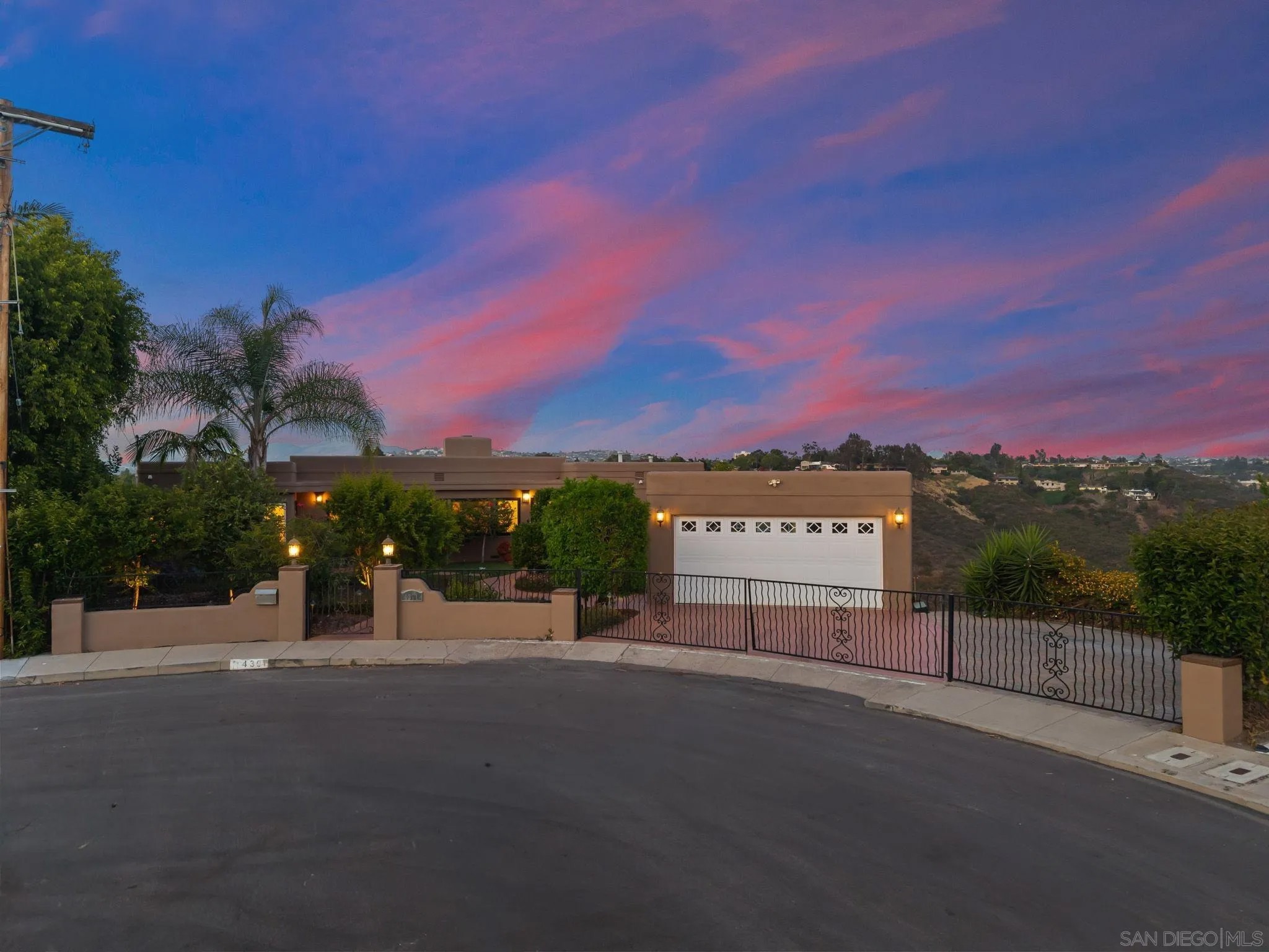 4391 Middlesex Drive