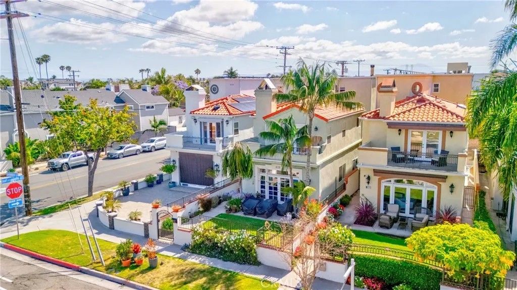 Photo of 816 Delaware Street, Huntington Beach, CA 92648 (MLS # PW26104856)