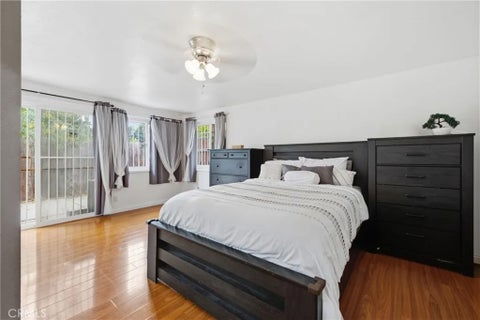Tiny photo for 156 E 49th ST, Long Beach, CA 90805 (MLS # CV26214708)