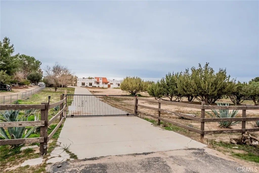 Photo of 7440 3rd Ave, Hesperia, CA 92345 (MLS # IV26027497)