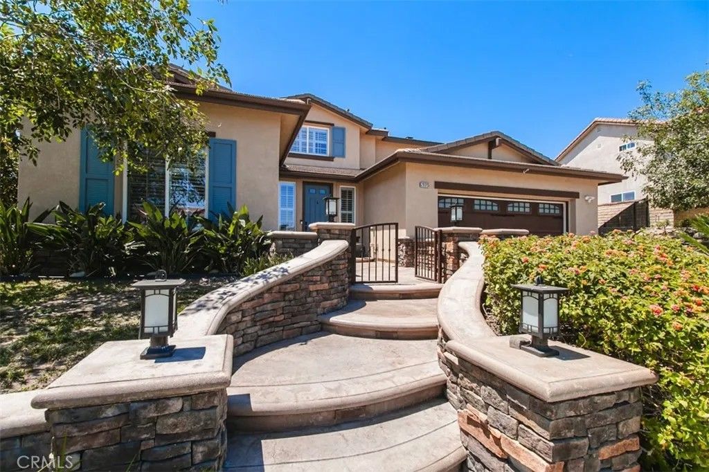Photo of 29315 Sequoia Rd, Canyon Country, CA 91387 (MLS # SR26092047)