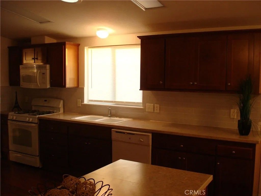 Photo of 1761 W Johnston AVE, Hemet, CA 92545 (MLS # SW26122037)