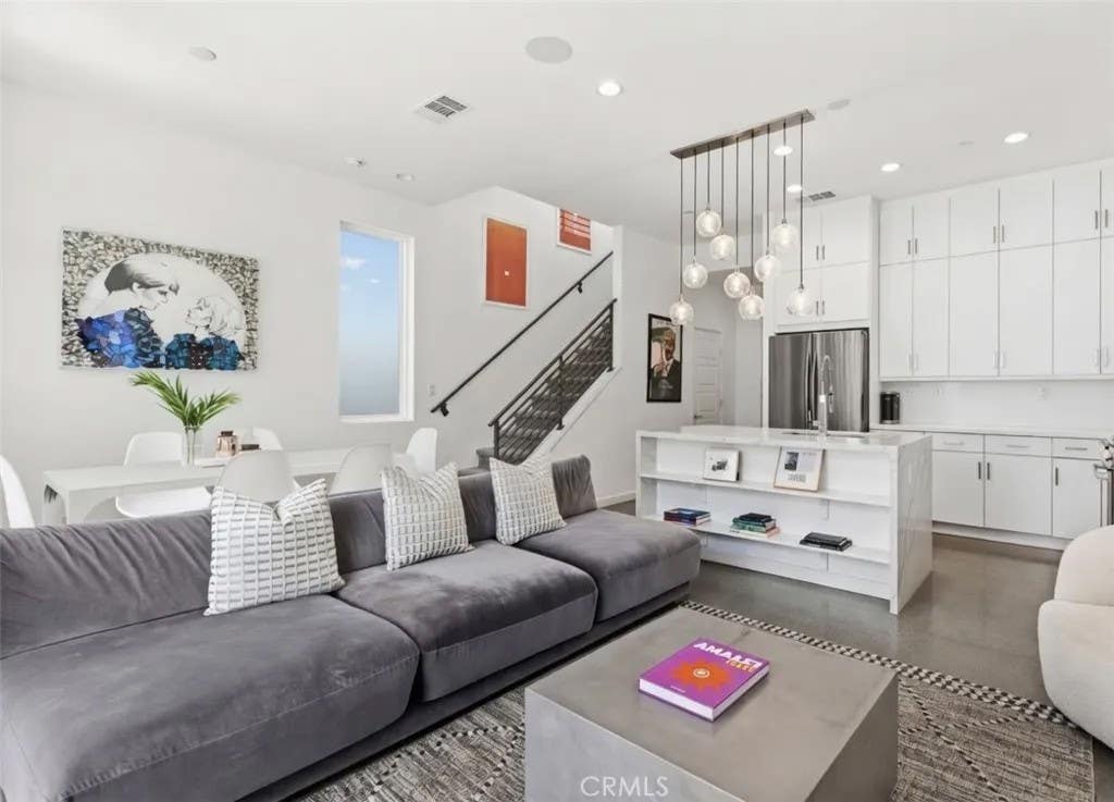 Photo of 2705 Paragon LOOP, Palm Springs, CA 92262 (MLS # CV26111693)