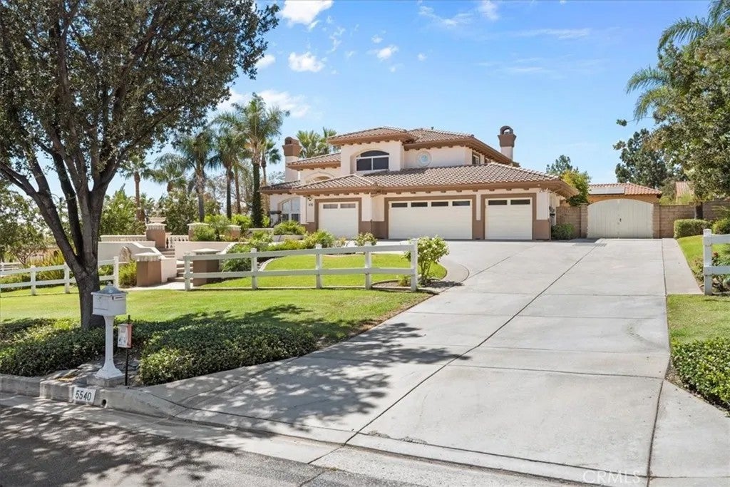 5540 High Meadow