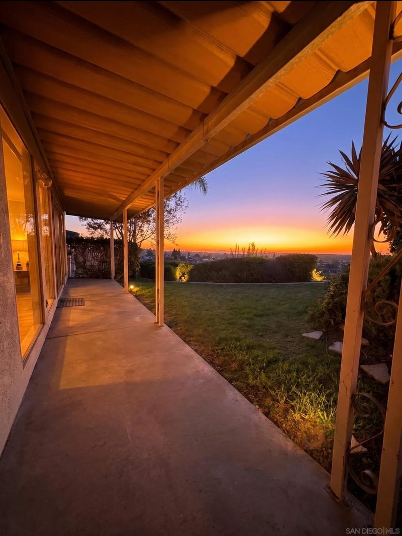 3902 N Vista Campana 9