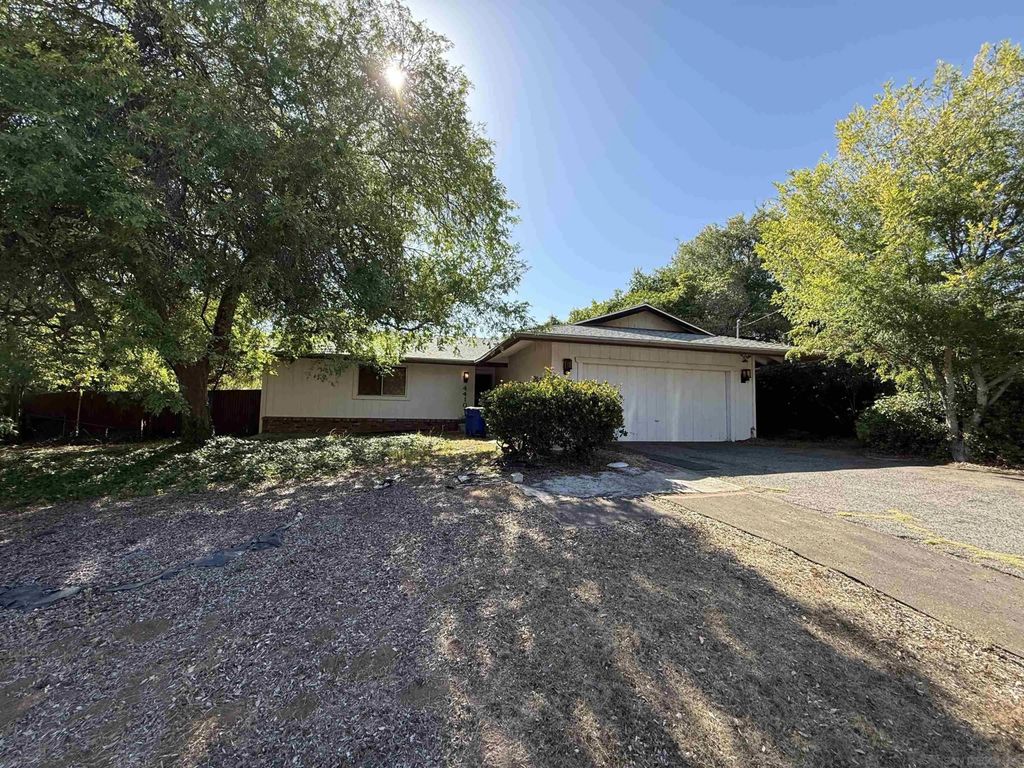 Photo of 4410 Shade RD, La Mesa, CA 91941 (MLS # 260011476)
