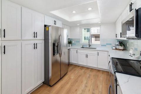 4094 Mahaila Ave B San Diego CA 92122