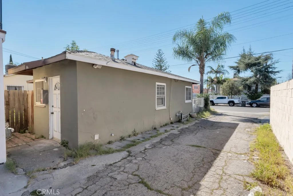 11849 Hart St