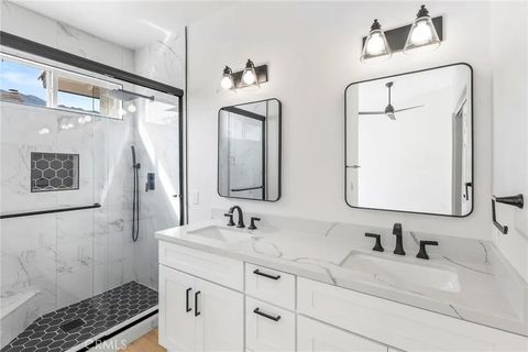 Tiny photo for 1533 Lorena Way, Palm Springs, CA 92262 (MLS # IG25259466)