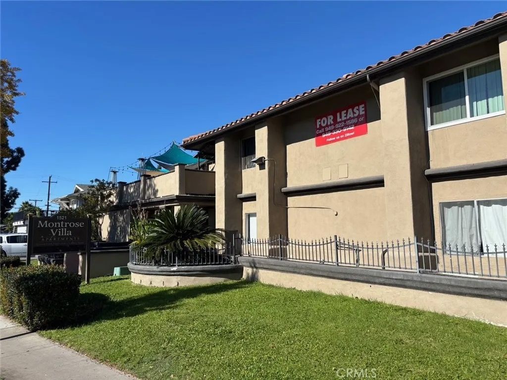 Photo of 1521 E Canfield Ln, Anaheim, CA 92805 (MLS # OC26008353)