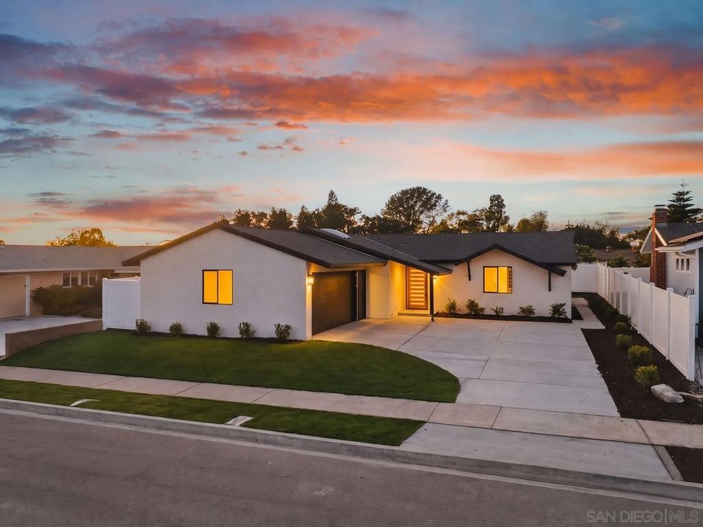 Photo of 4320 Mount Foster Ave, San Diego, CA 92117 (MLS # 260009078)