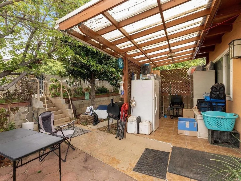 9620 Los Coches Road