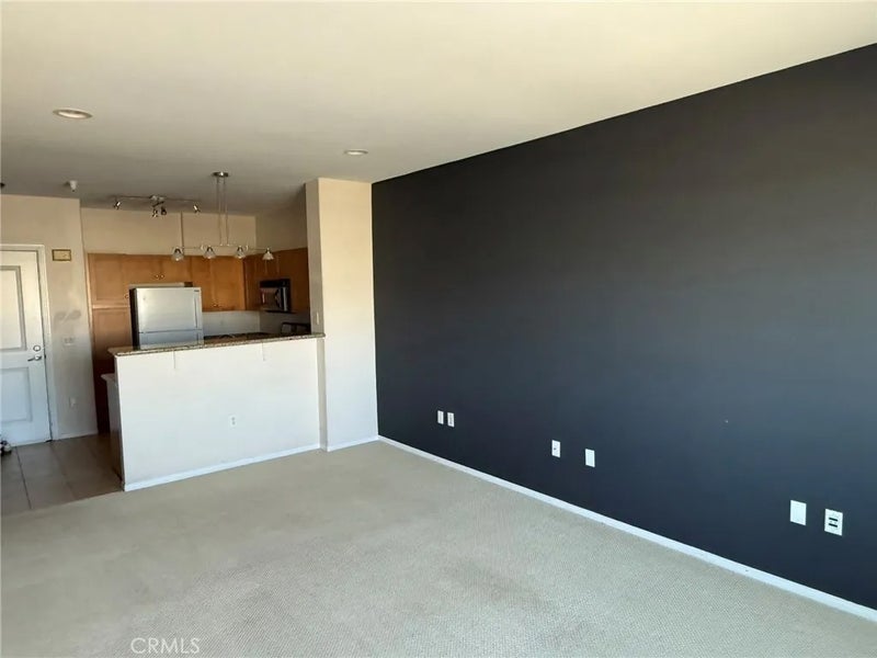 100 S Alameda 220