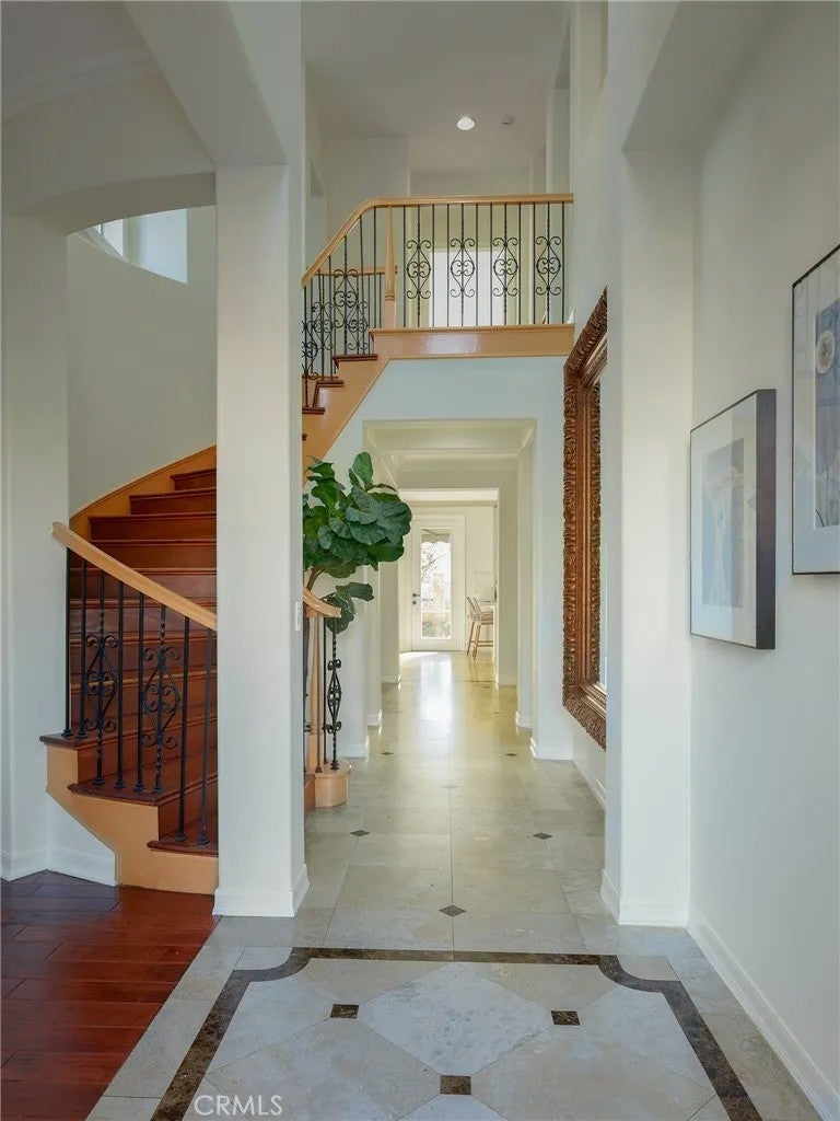 23121 Fairfield