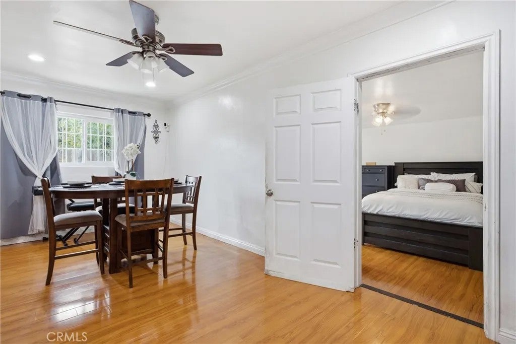 156 E 49th