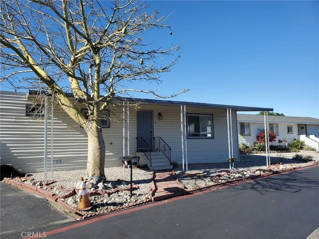 Photo of 27361 Sierra Hwy #198, Canyon Country, CA 91351 (MLS # SR25272849)