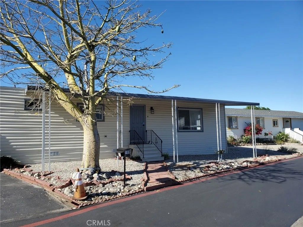 Photo of 27361 Sierra Hwy #198, Canyon Country, CA 91351 (MLS # SR25272849)