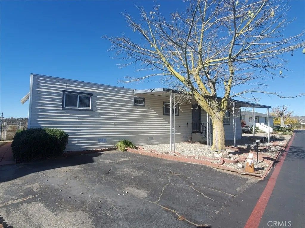 Photo of 27361 Sierra Hwy #198, Canyon Country, CA 91351 (MLS # SR25272849)