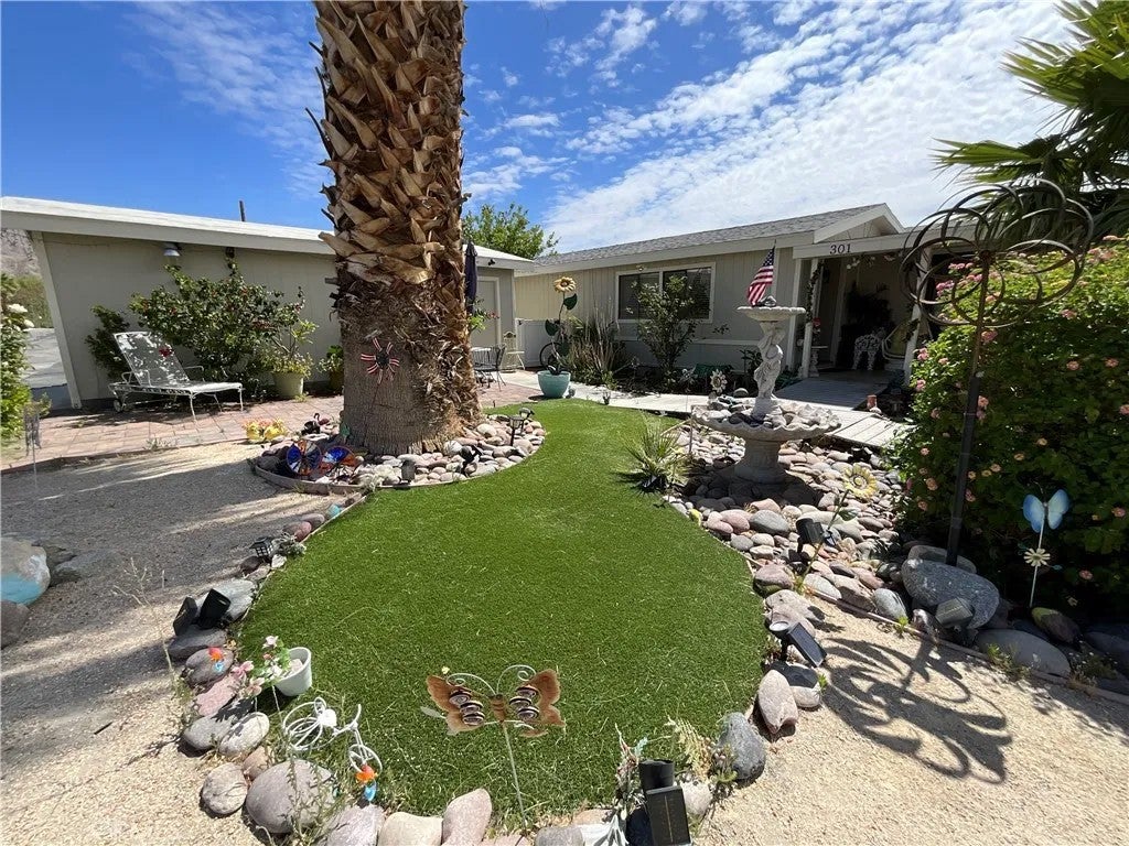 Photo of 74711 Dillon Rd #301, Desert Hot Springs, CA 92241 (MLS # IG26093764)