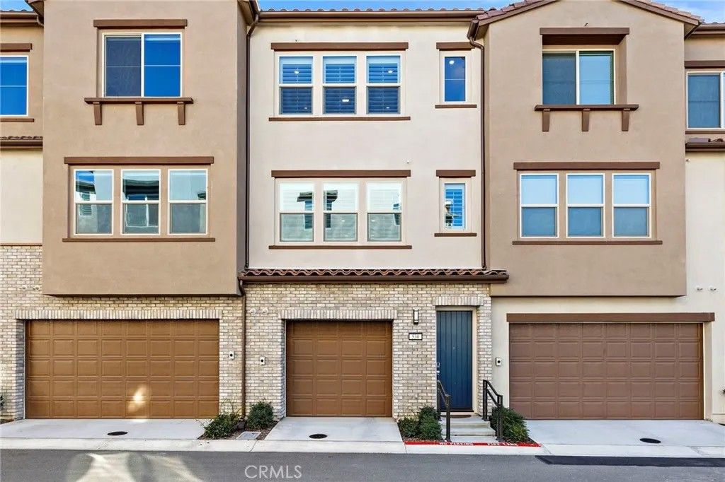 Photo of 530 Bluegrass Way, Rancho Mission Viejo, CA 92694 (MLS # OC26036132)