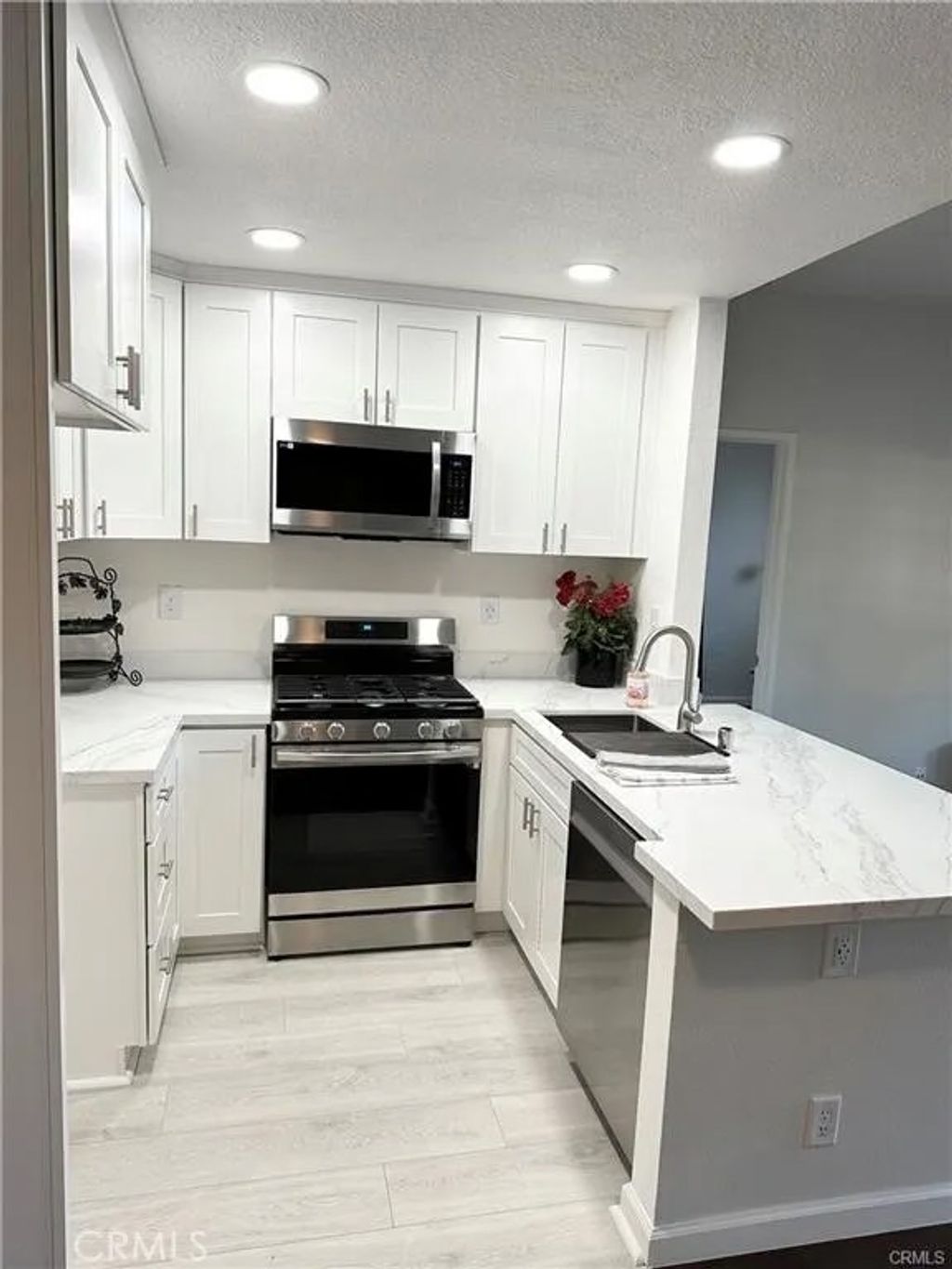 Photo of 49 Via Prado, Rancho Santa Margarita, CA 92688 (MLS # OC26092353)