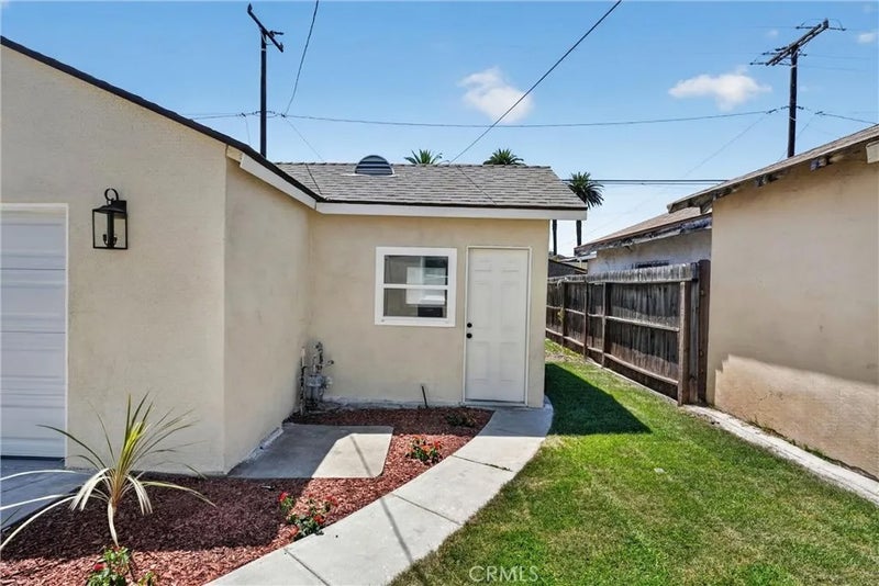 2741 Gale Avenue