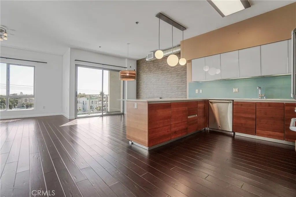 Photo of 11500 Tennessee Ave #432, Los Angeles, CA 90064 (MLS # SR26021353)