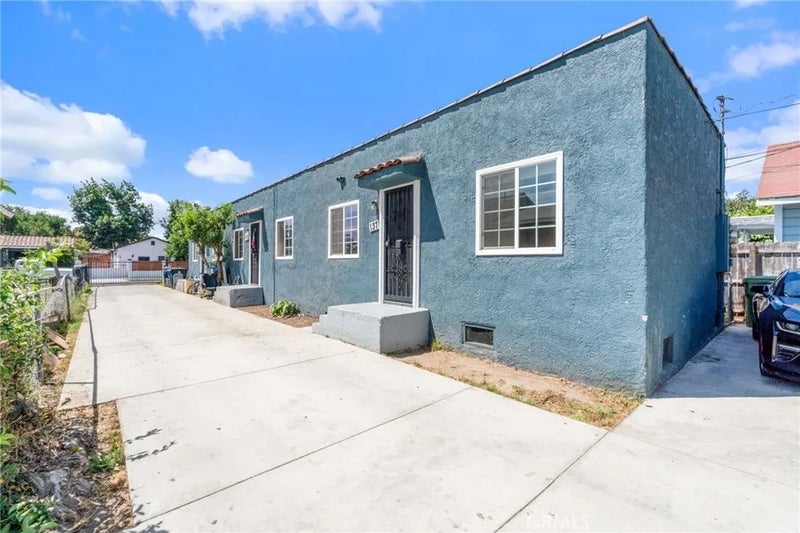 135 E 77th Street