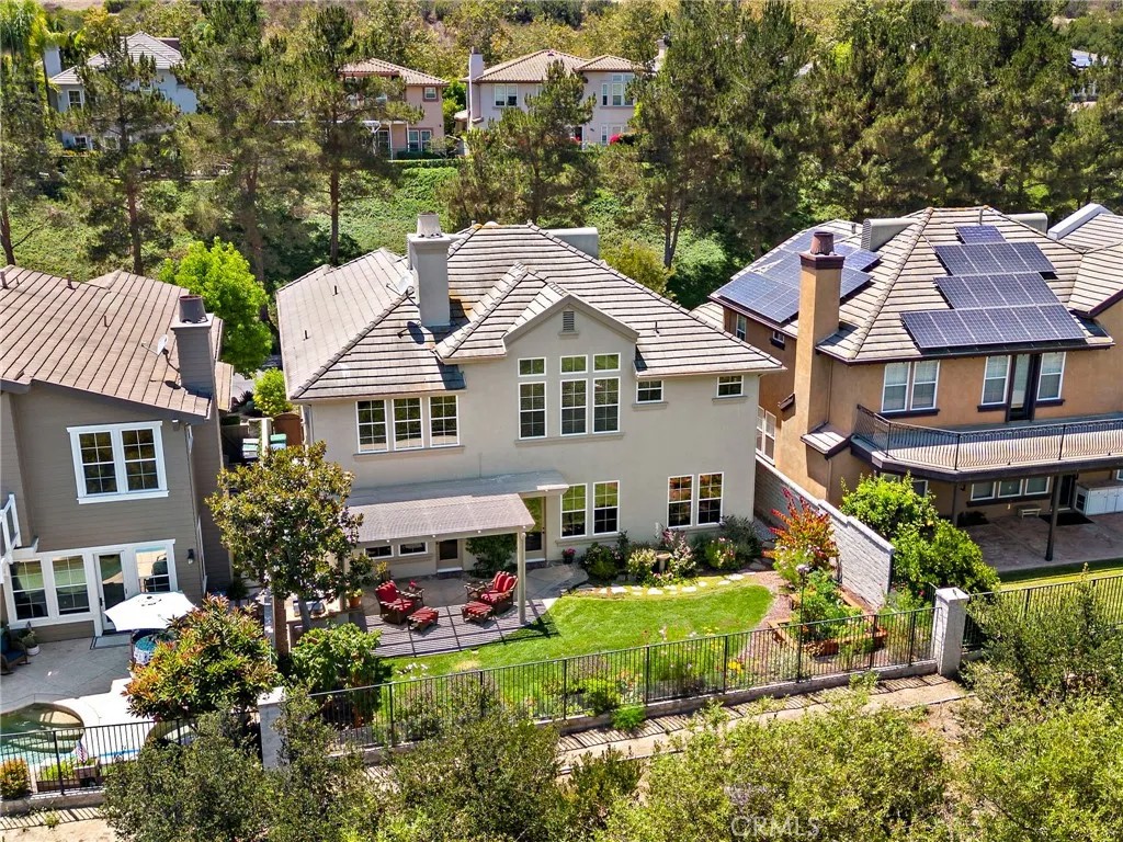 48 Downfield Way