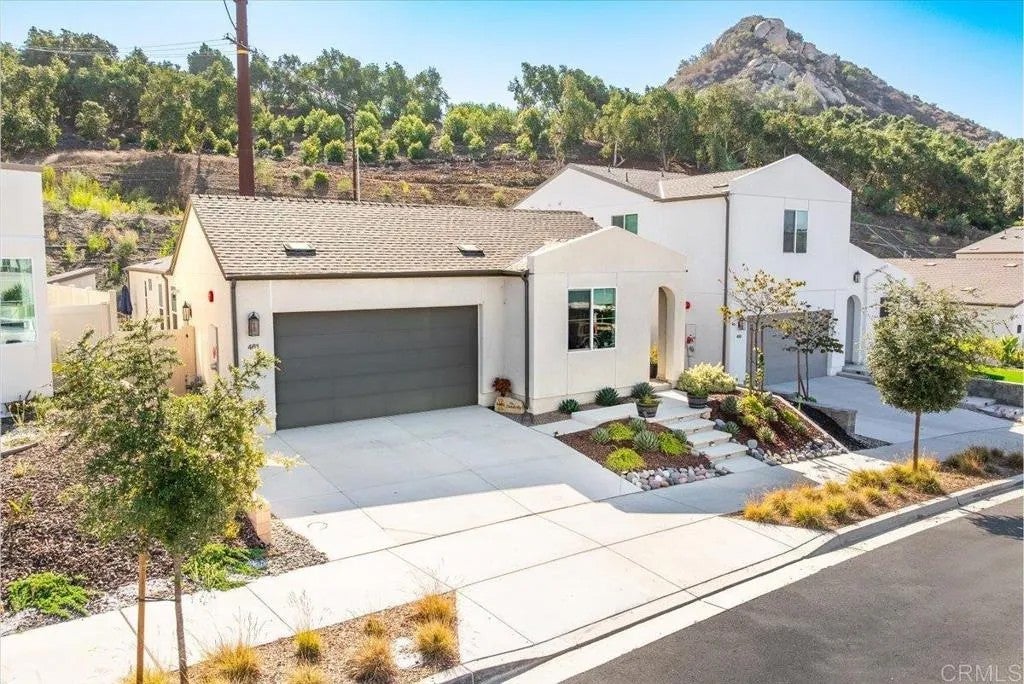 Photo of 461 Meadowood Street, Fallbrook, CA 92028 (MLS # NDP2609626)