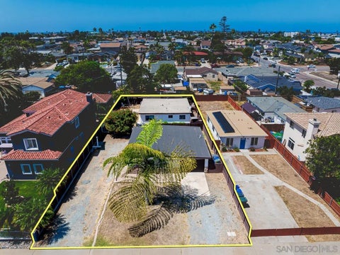 Photo of 928 Florida Street, Imperial Beach, CA 91932 (MLS # 260021239)