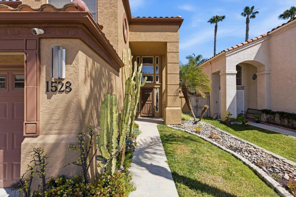 Photo of 1528 Via Otano, Oceanside, CA 92056 (MLS # 260007594)