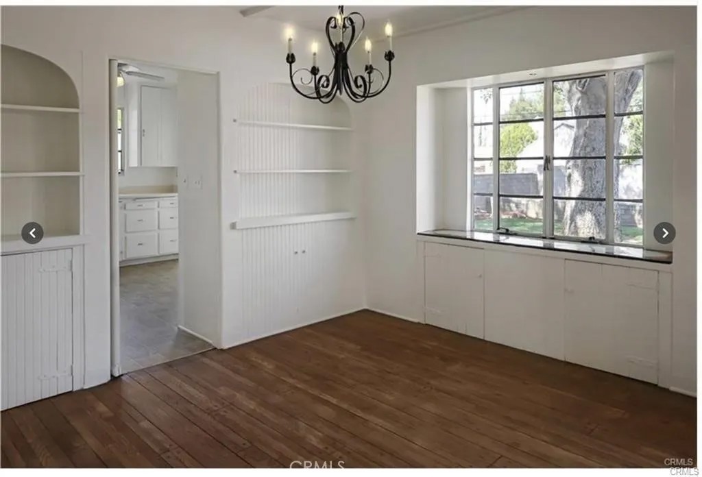4329 Central