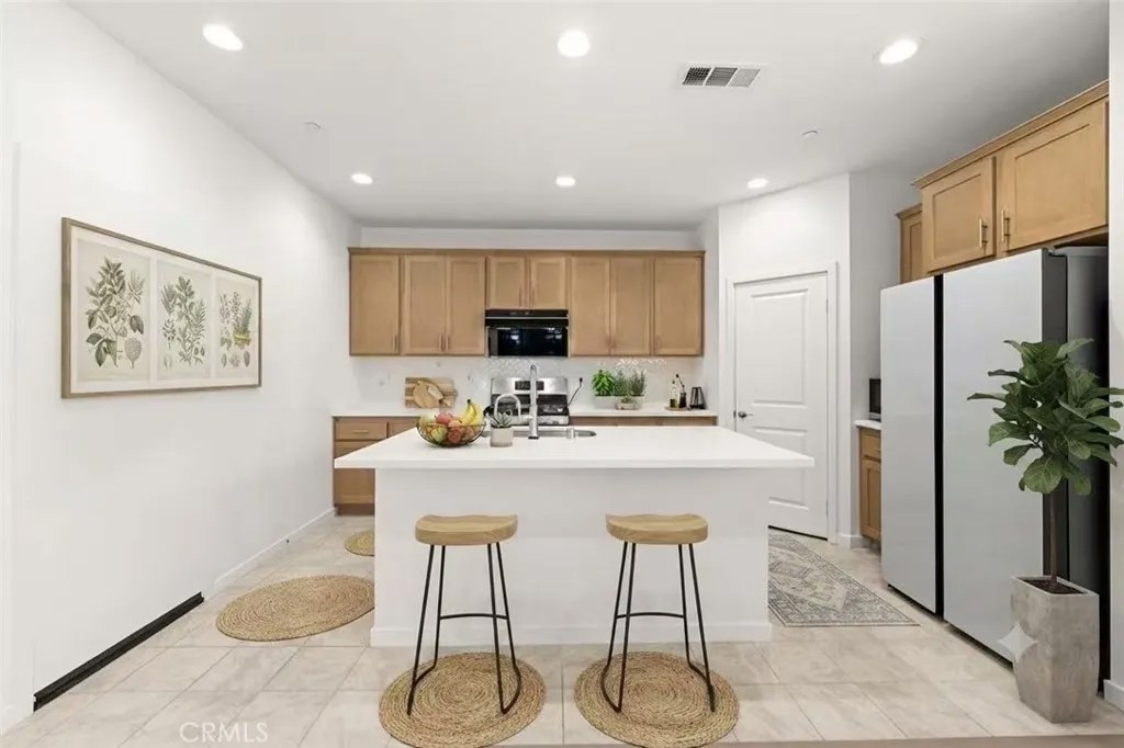 2915 E DUNCAN PASEO