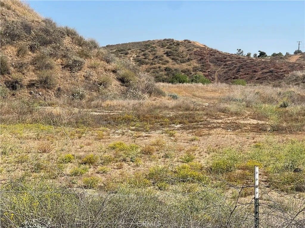 Photo of 0 Chippewa Rd, Lake Elsinore, CA 92532 (MLS # PW25077195)
