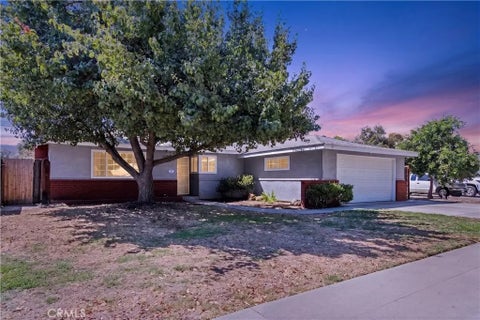 Tiny photo for 2432 E Richert AVE, Fresno, CA 93726 (MLS # MC26198633)